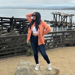 Meet your Posher, Beverly